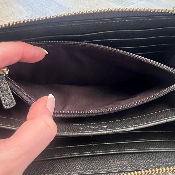 Coach Zip Wallet Python Embossed - Picture 8 of 10